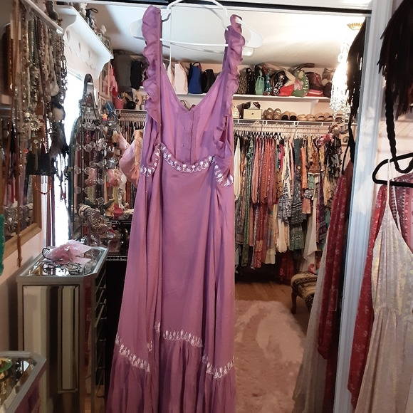 HOUSE OF SKYE FRILLS MAXI DRESS NWT L/ XL - Picture 5 of 7